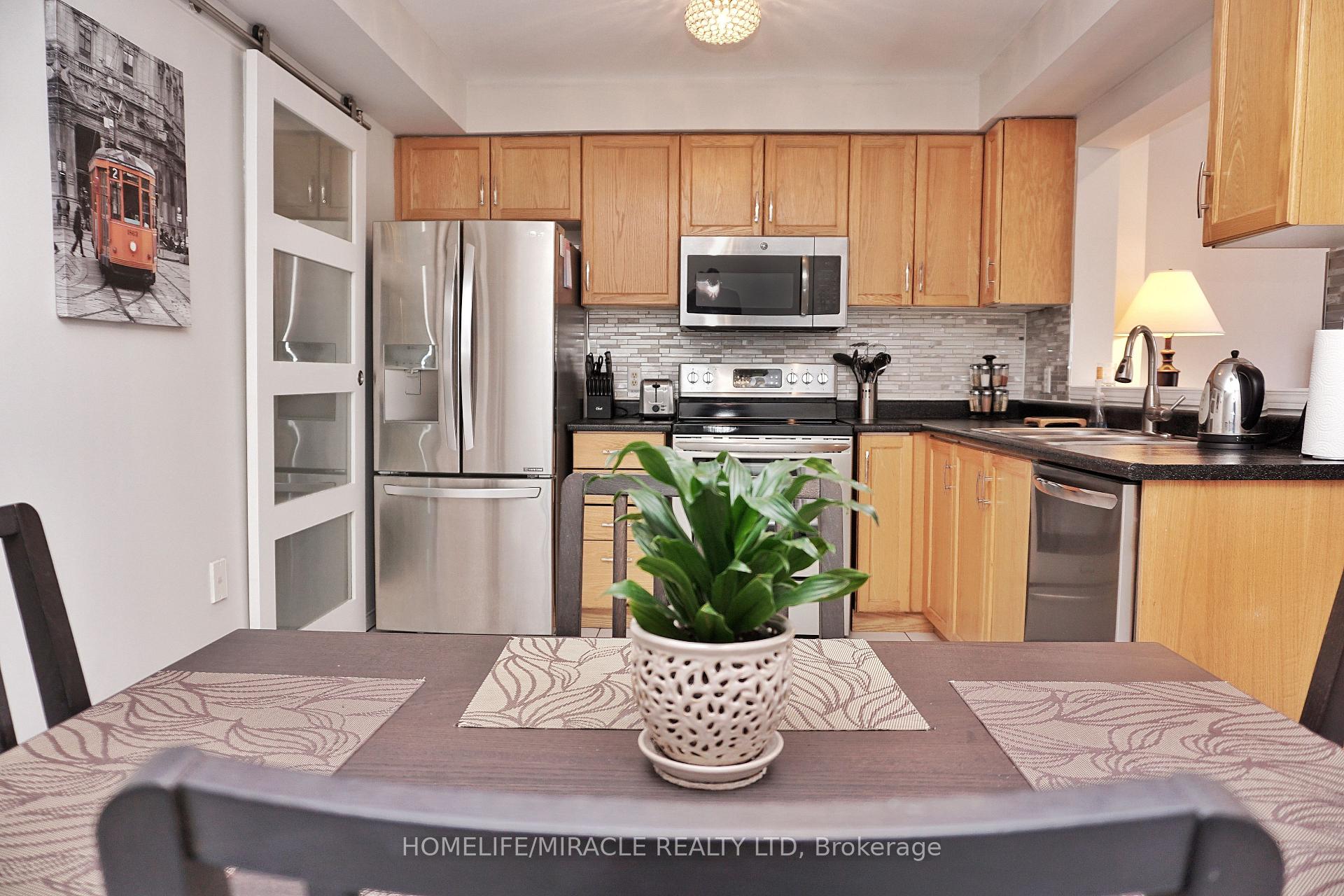 Photo 14 of Unit 9, 174 Highbury Drive, Hamilton, Stoney Creek Mountain — HOMEH