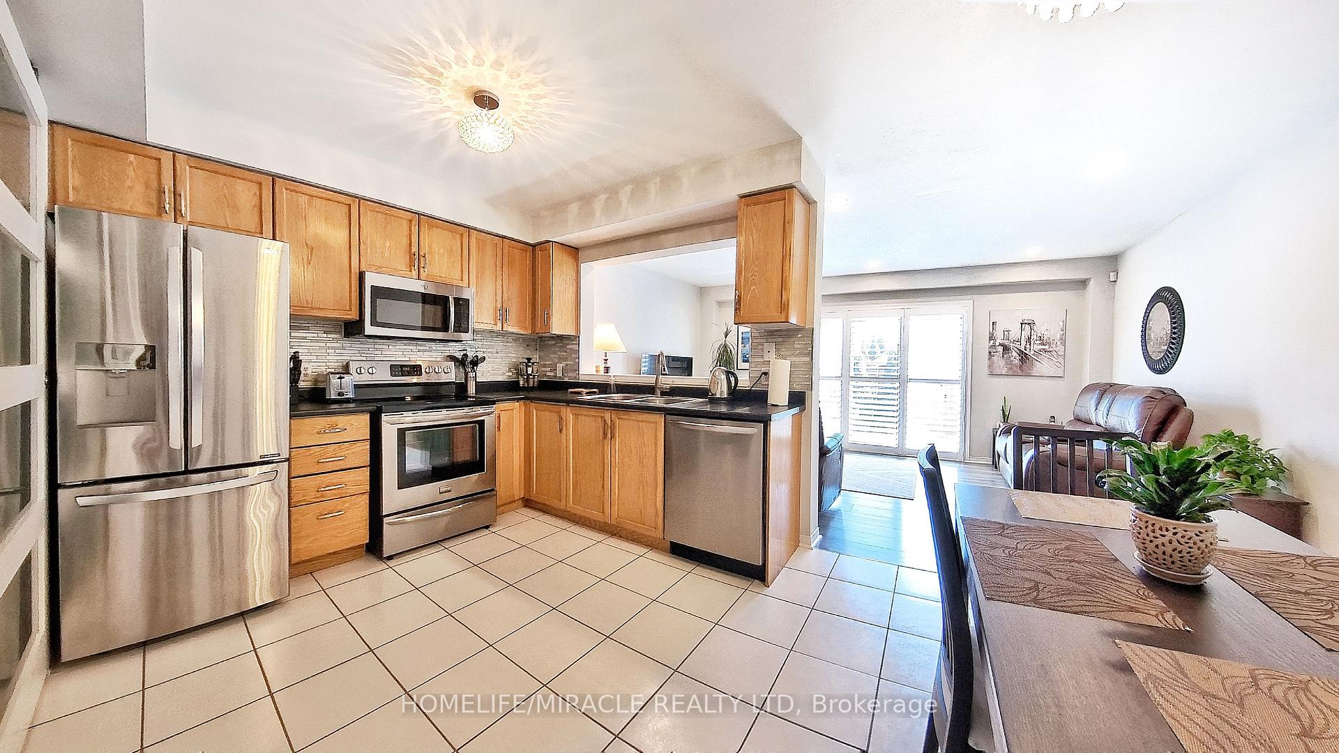 Photo 16 of Unit 9, 174 Highbury Drive, Hamilton, Stoney Creek Mountain — HOMEH