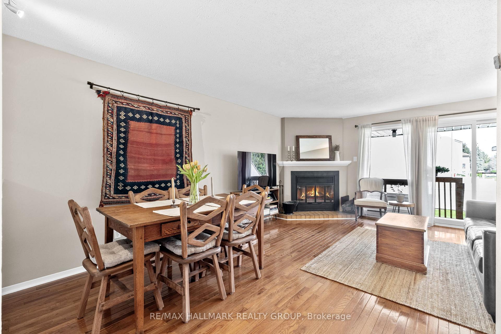 Photo 6 of Unit A, 6605 Bilberry Drive, Ottawa, Convent Glen North — HOMEH