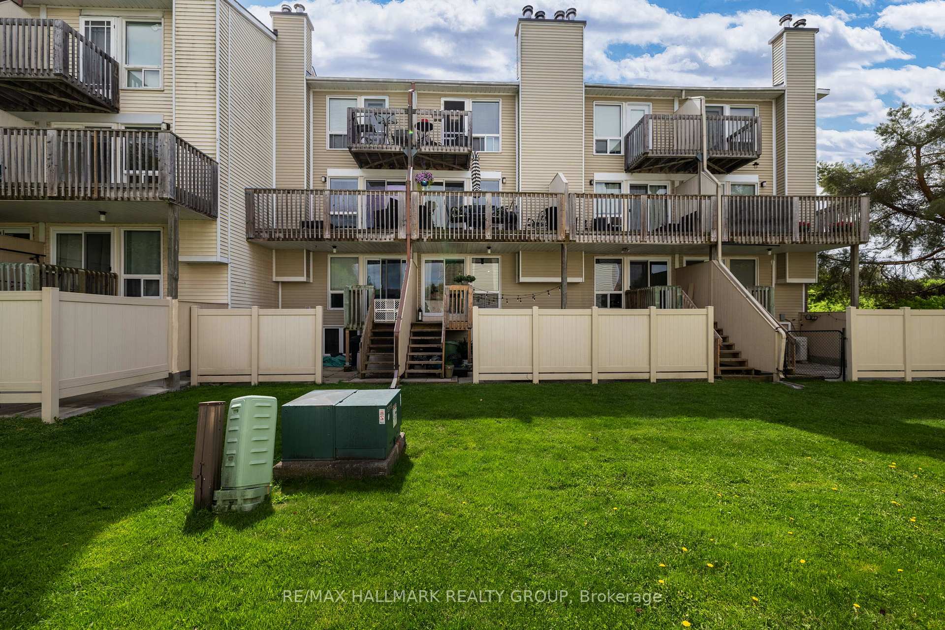 Photo 27 of Unit A, 6605 Bilberry Drive, Ottawa, Convent Glen North — HOMEH