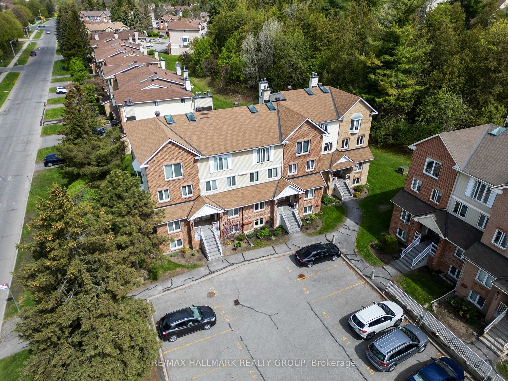 Photo 29 of Unit A, 6605 Bilberry Drive, Ottawa, Convent Glen North — HOMEH