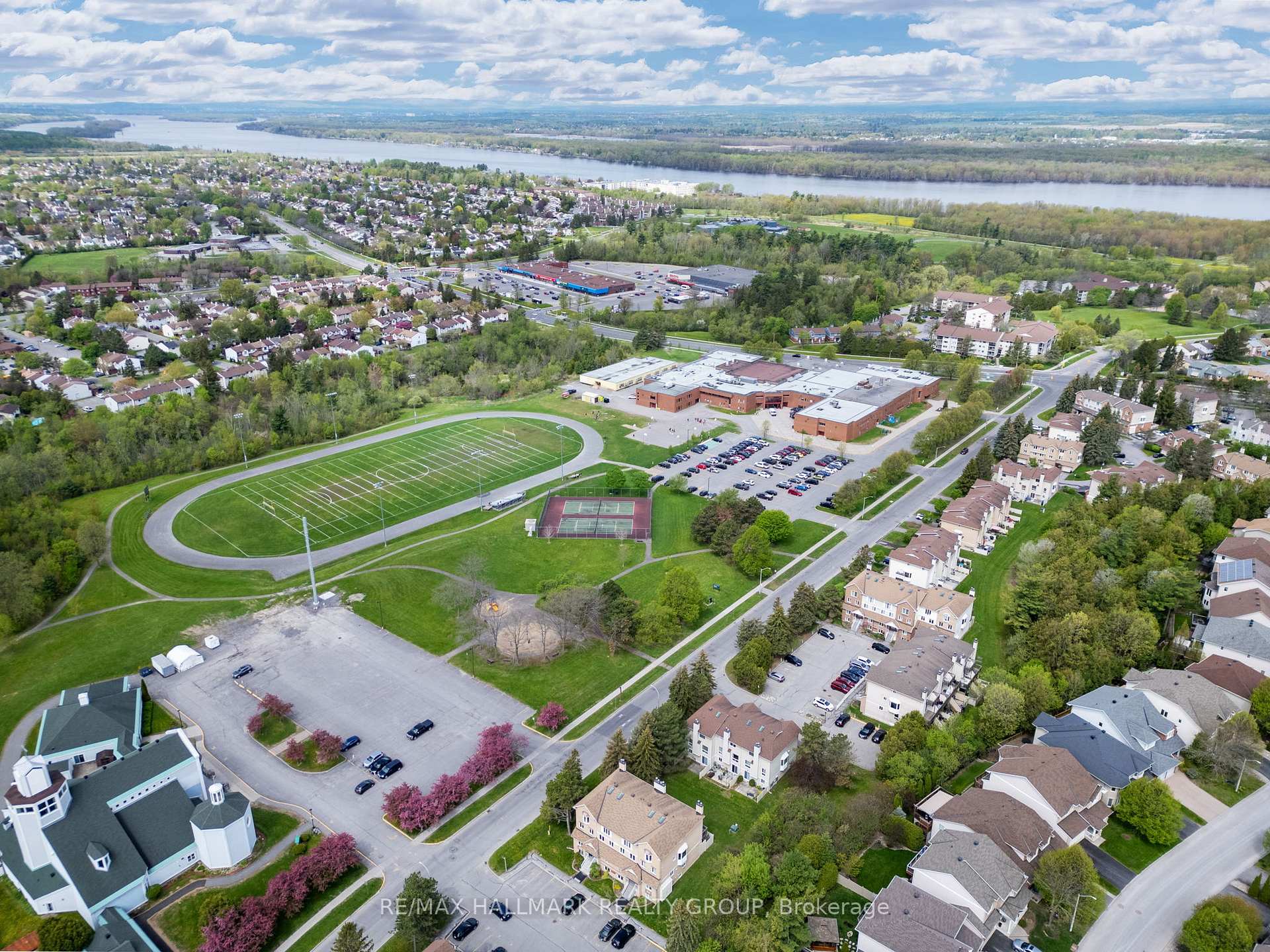 Photo 30 of Unit A, 6605 Bilberry Drive, Ottawa, Convent Glen North — HOMEH