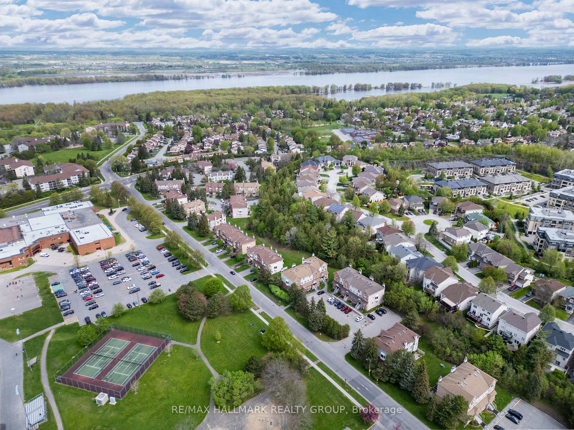 Photo 31 of Unit A, 6605 Bilberry Drive, Ottawa, Convent Glen North — HOMEH