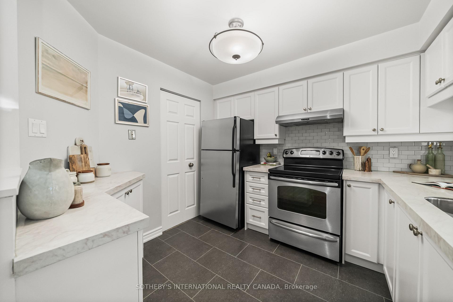 Photo 9 of Unit 209, 356 Mcrae Drive, Toronto, Leaside — HOMEH