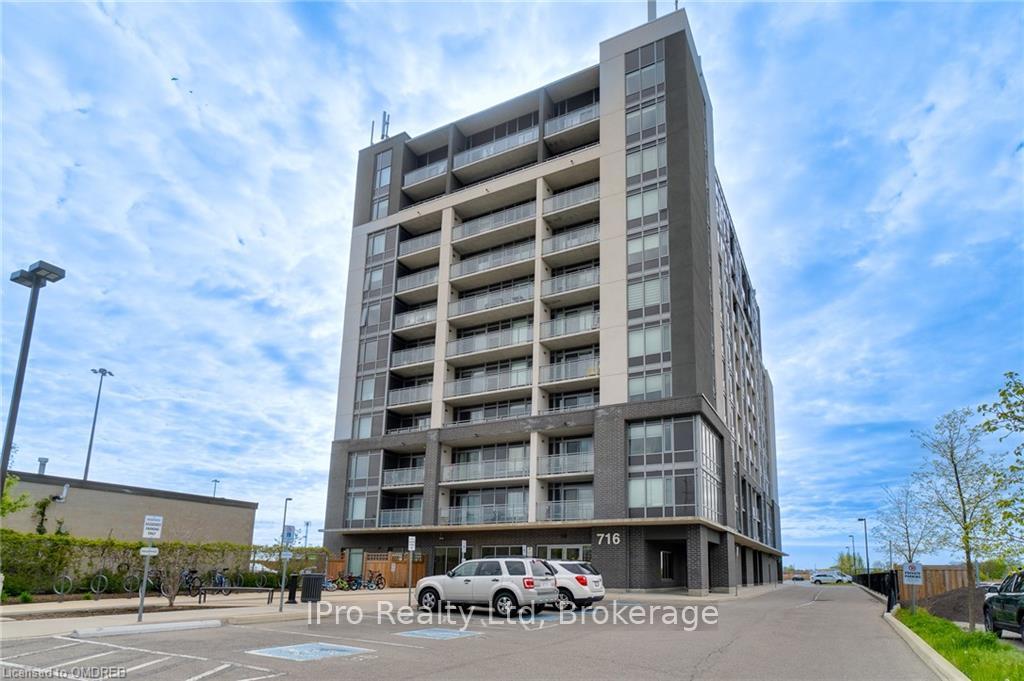 Front of Unit 1109, 716 Main Street East
