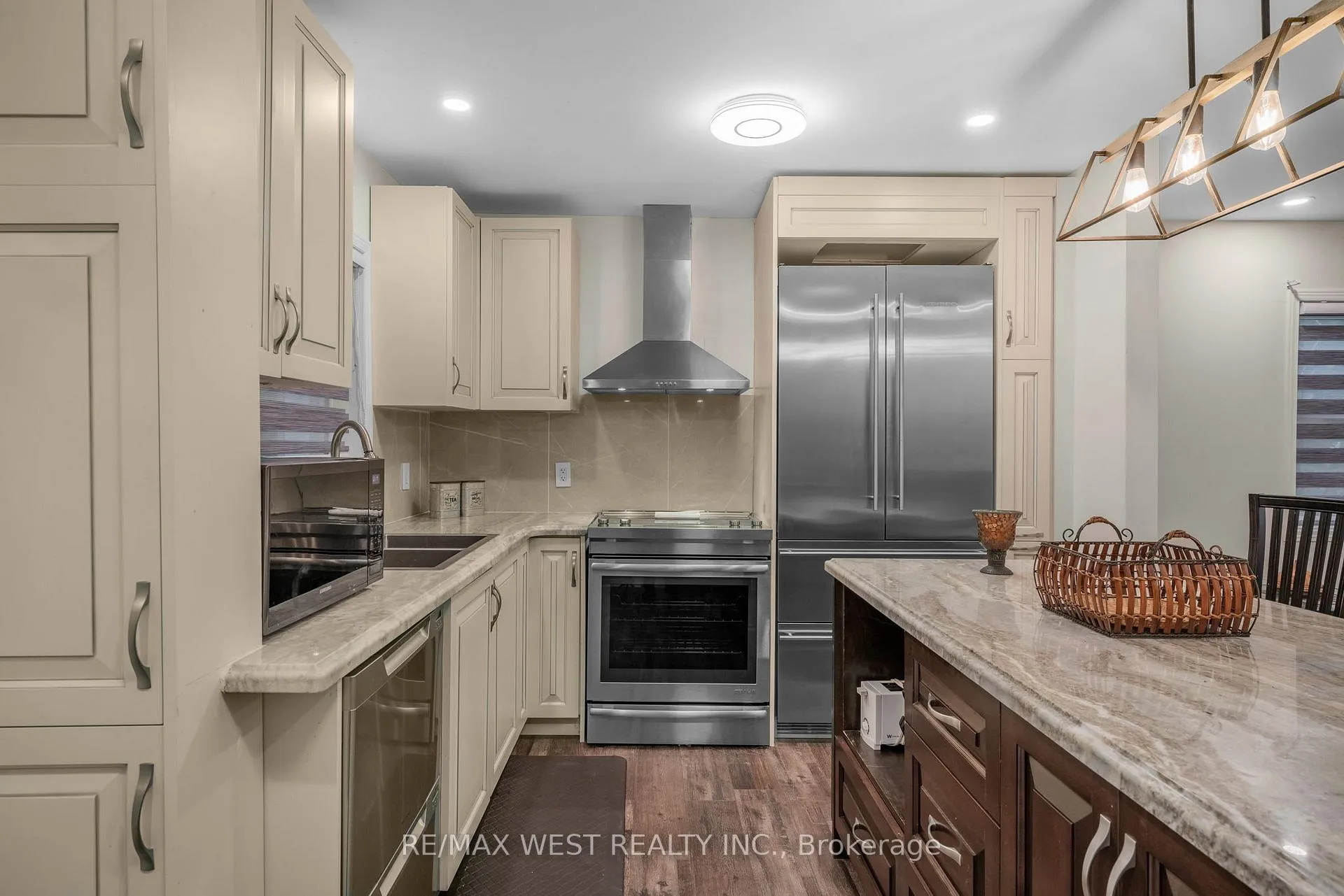 Photo 10 of 122 Malcolm Street, Essa, Angus — HOMEH