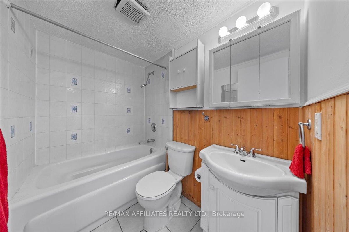 Photo 8 of Unit 706, 2000 Jasmine Crescent, Ottawa, Beacon Hill South — HOMEH