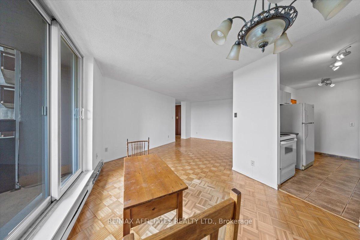 Photo 16 of Unit 706, 2000 Jasmine Crescent, Ottawa, Beacon Hill South — HOMEH
