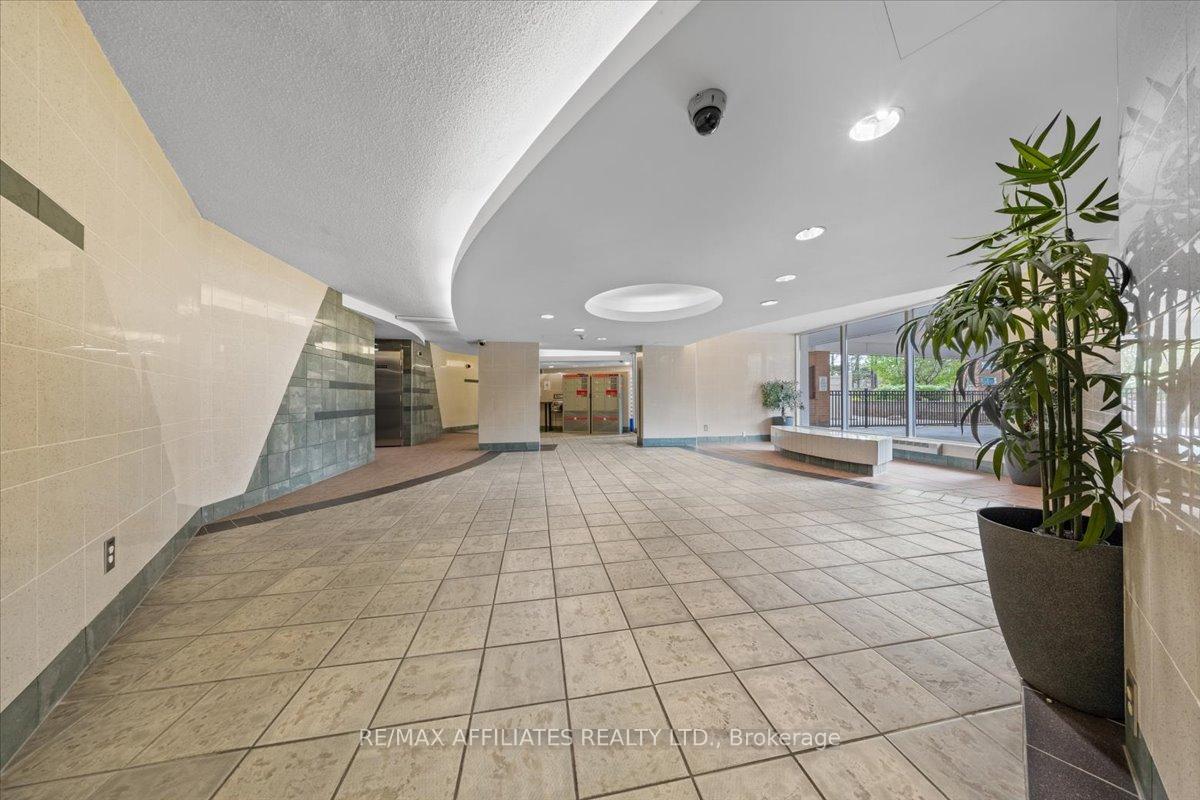 Photo 23 of Unit 706, 2000 Jasmine Crescent, Ottawa, Beacon Hill South — HOMEH