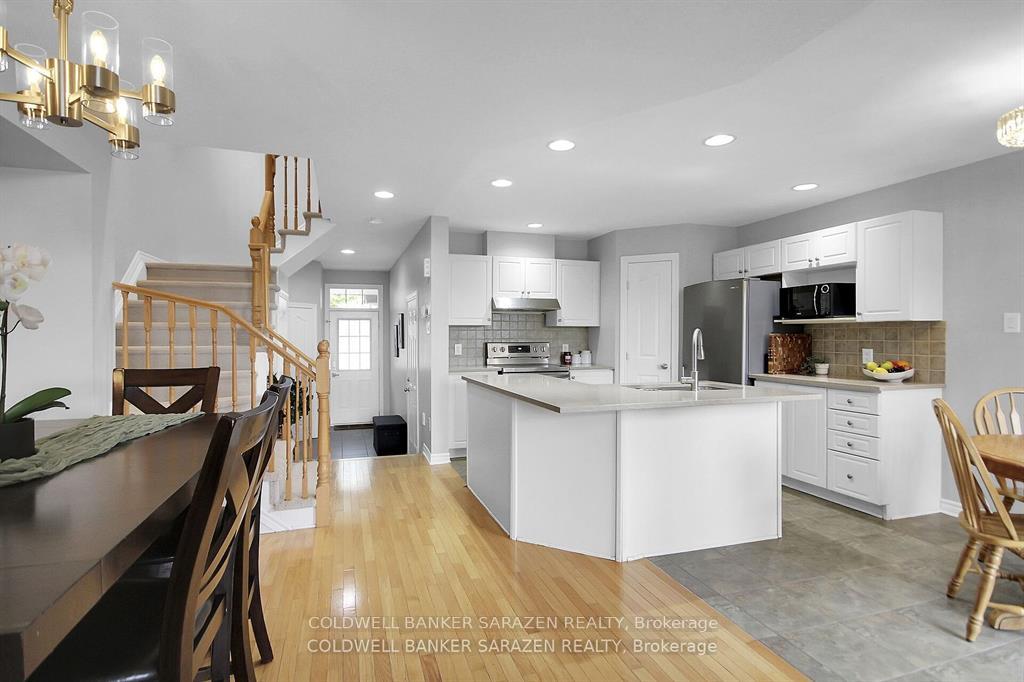 Photo 3 of 186 Eye Bright Crescent, Ottawa, Riverside South/Gloucester Glen — HOMEH