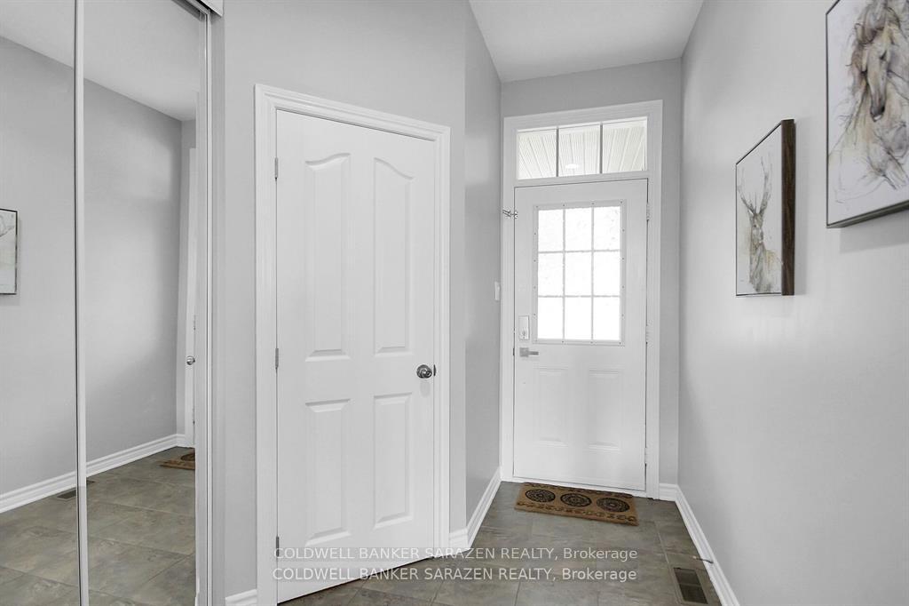 Photo 6 of 186 Eye Bright Crescent, Ottawa, Riverside South/Gloucester Glen — HOMEH