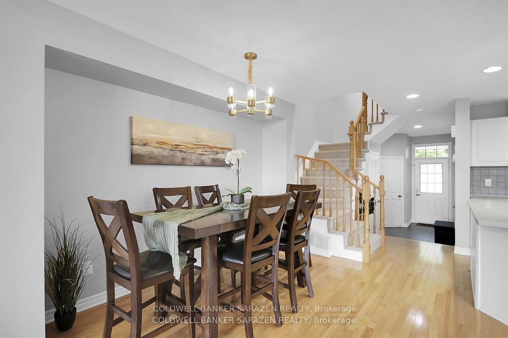 Photo 8 of 186 Eye Bright Crescent, Ottawa, Riverside South/Gloucester Glen — HOMEH