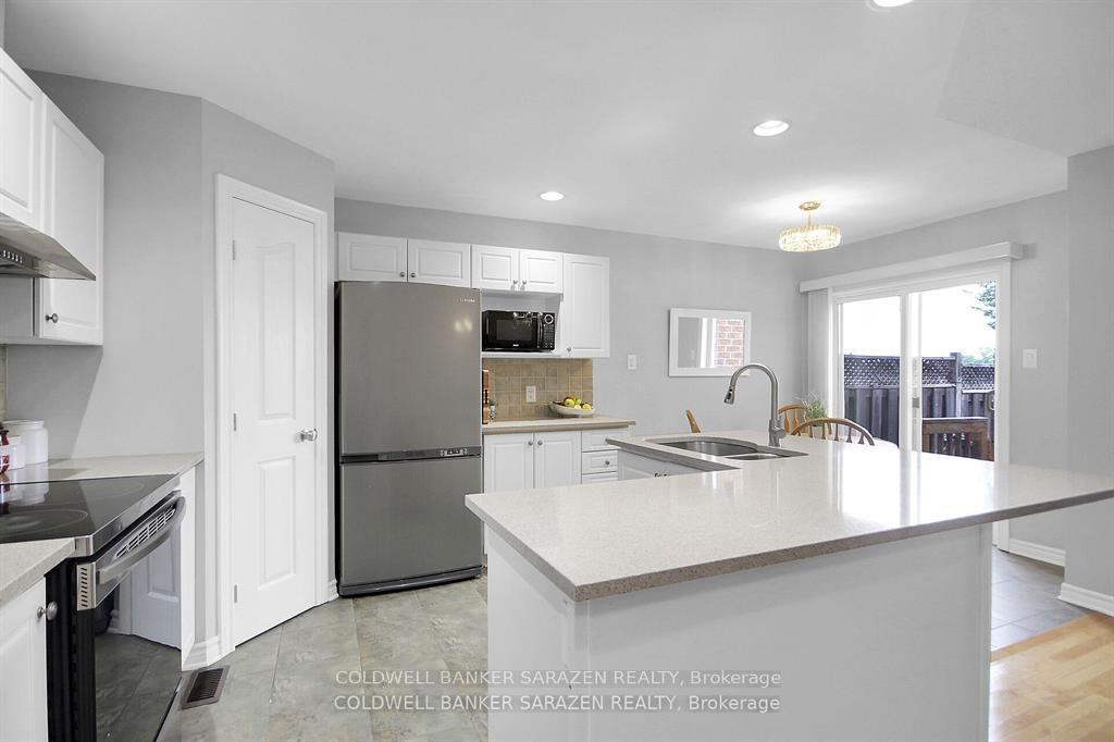 Photo 15 of 186 Eye Bright Crescent, Ottawa, Riverside South/Gloucester Glen — HOMEH