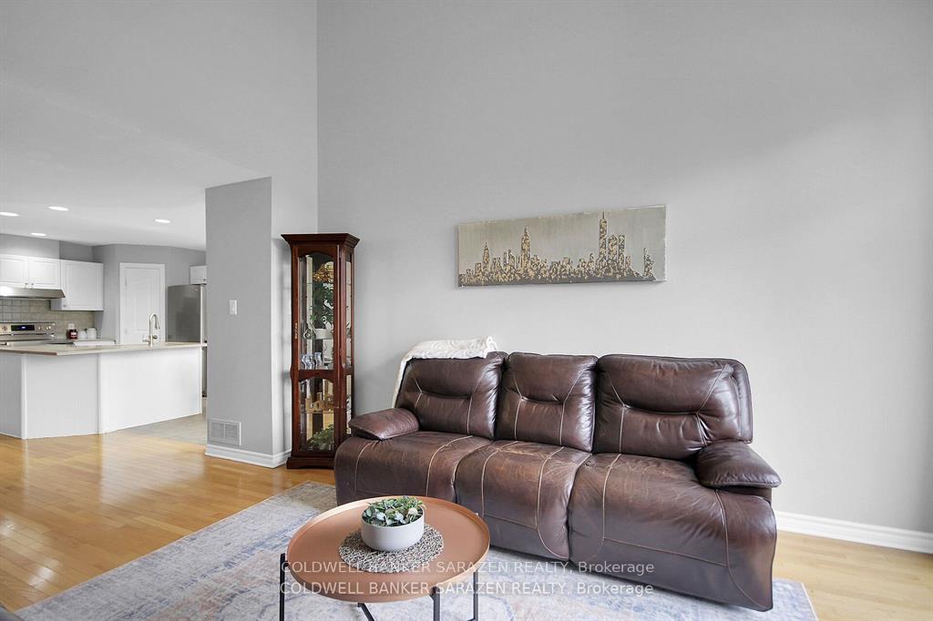 Photo 20 of 186 Eye Bright Crescent, Ottawa, Riverside South/Gloucester Glen — HOMEH