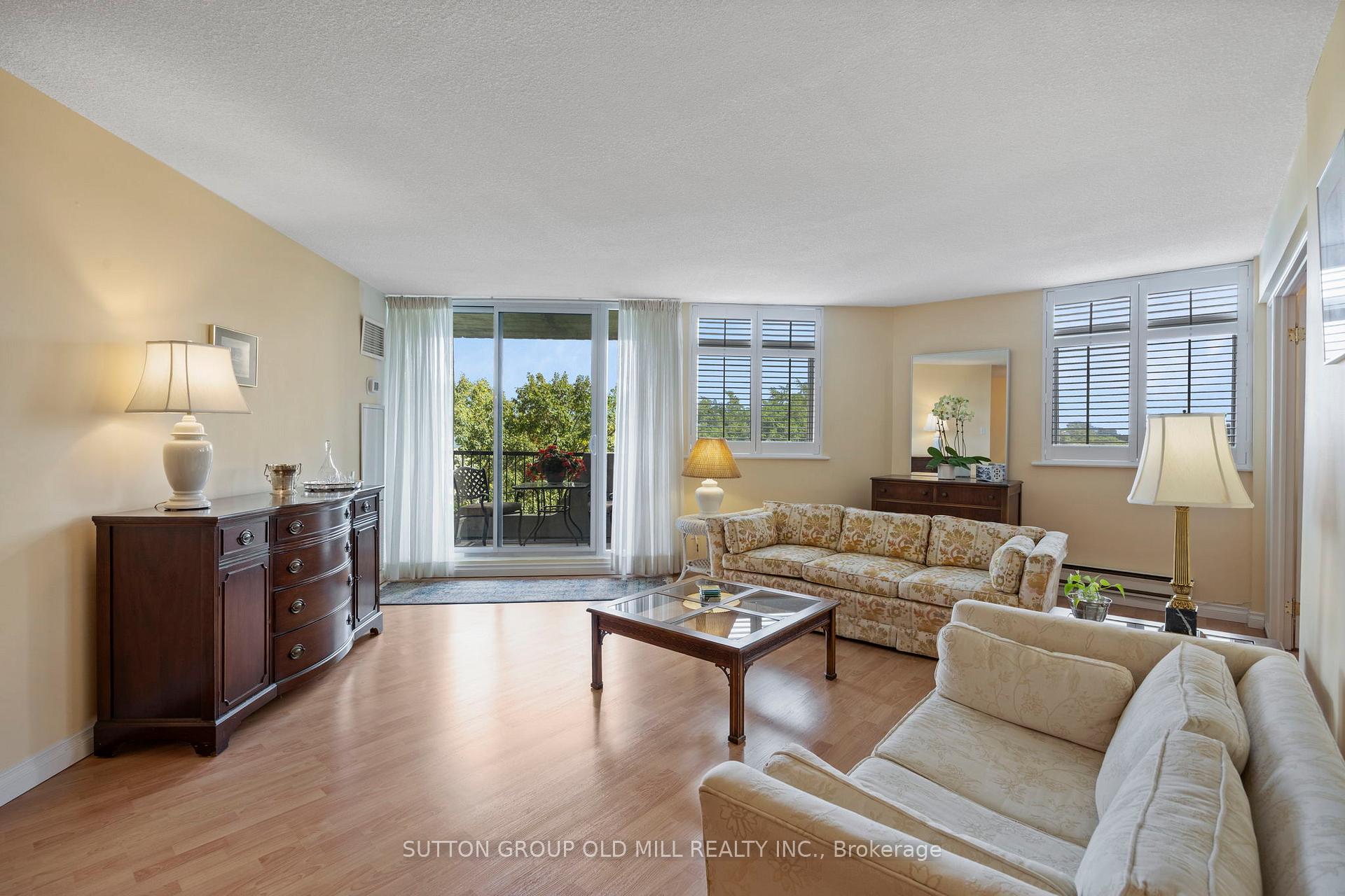 Photo 7 of Unit 602, 7811 Yonge Street, Markham, Thornhill — HOMEH