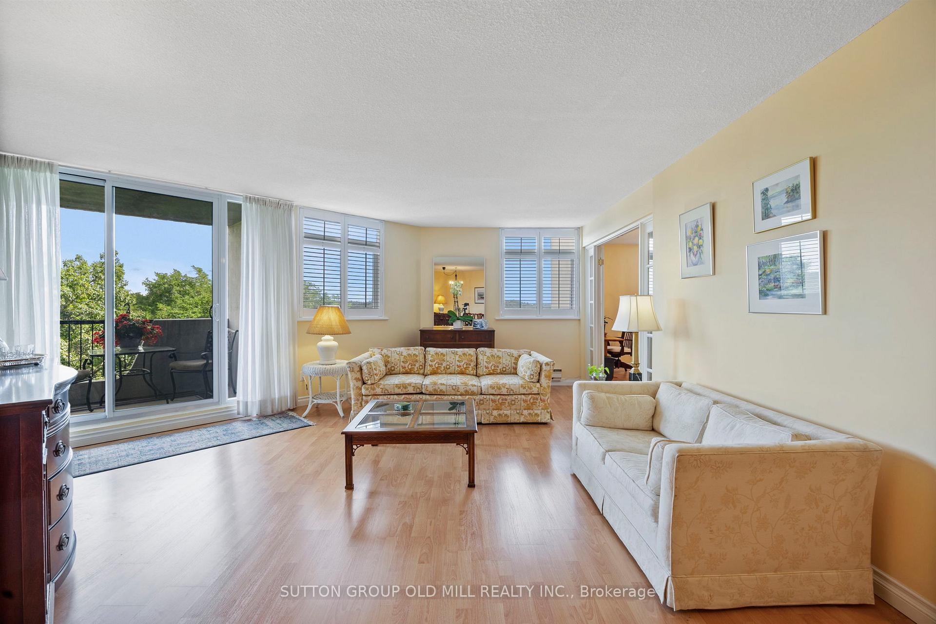 Photo 8 of Unit 602, 7811 Yonge Street, Markham, Thornhill — HOMEH