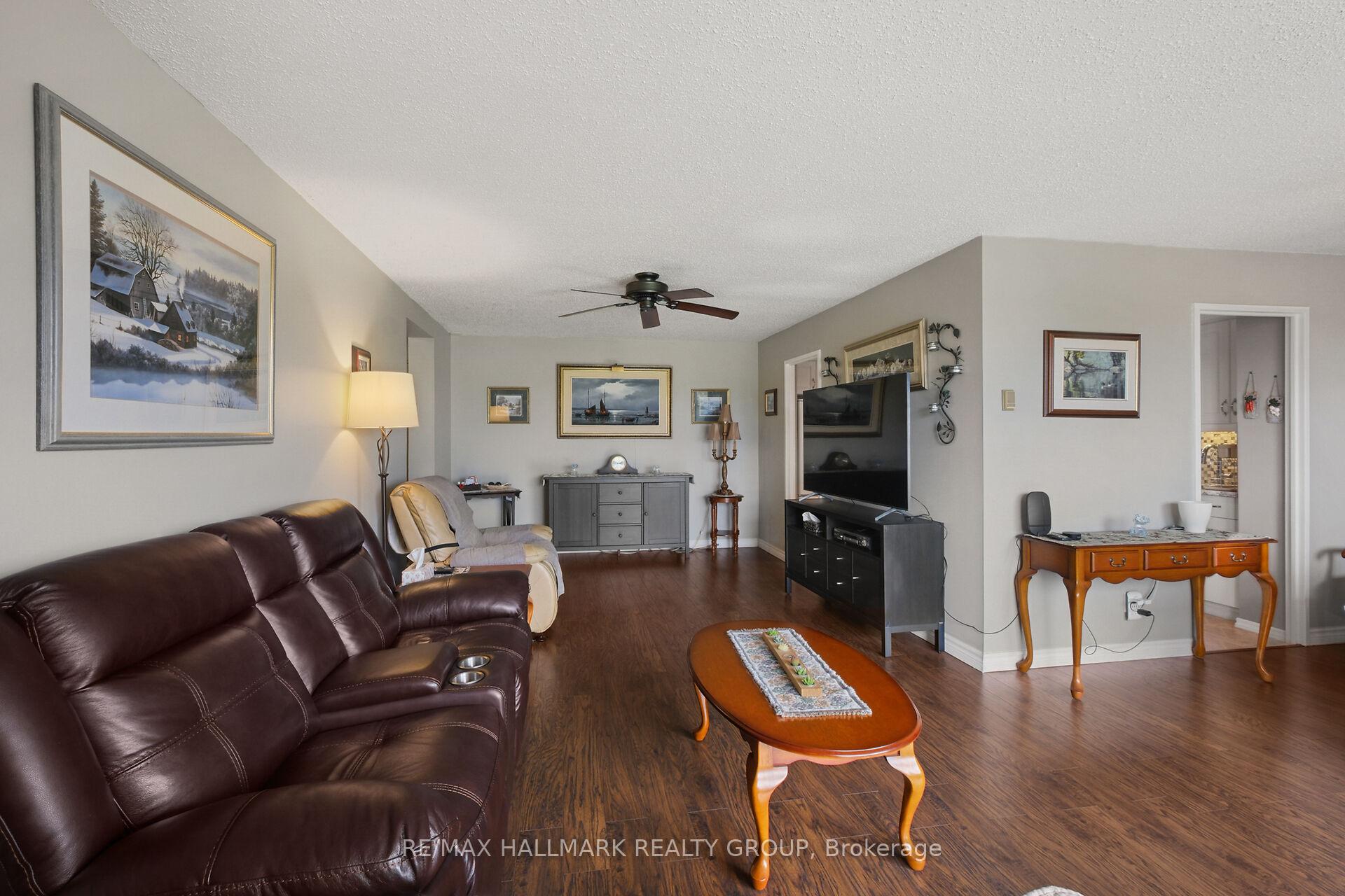 Photo 12 of Unit 307, 1485 Baseline Road, Ottawa, Copeland Park — HOMEH