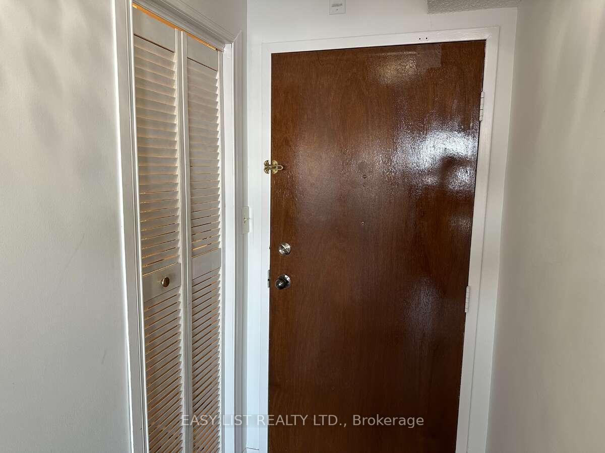 Photo 9 of Unit 1907, 375 King Street N, Waterloo, Lakeshore Village — HOMEH