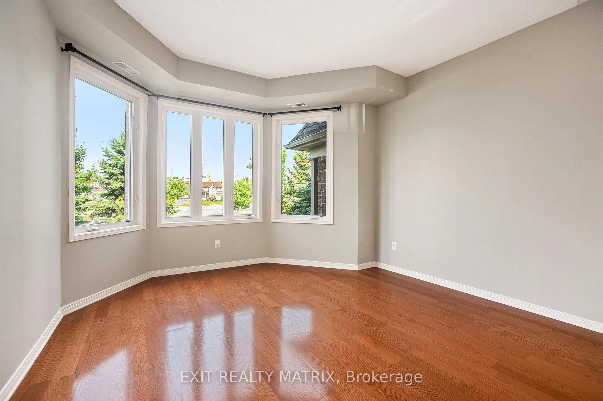 Photo 7 of Unit 4, 2086 Valin Street, Ottawa, Springridge/East Village — HOMEH