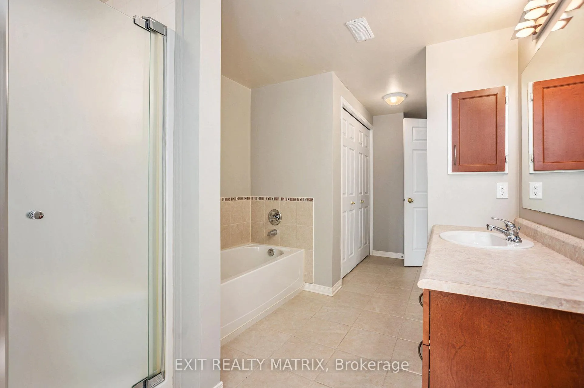 Photo 10 of Unit 4, 2086 Valin Street, Ottawa, Springridge/East Village — HOMEH
