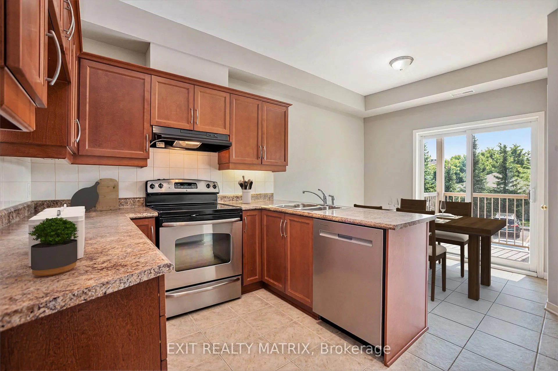 Photo 11 of Unit 4, 2086 Valin Street, Ottawa, Springridge/East Village — HOMEH