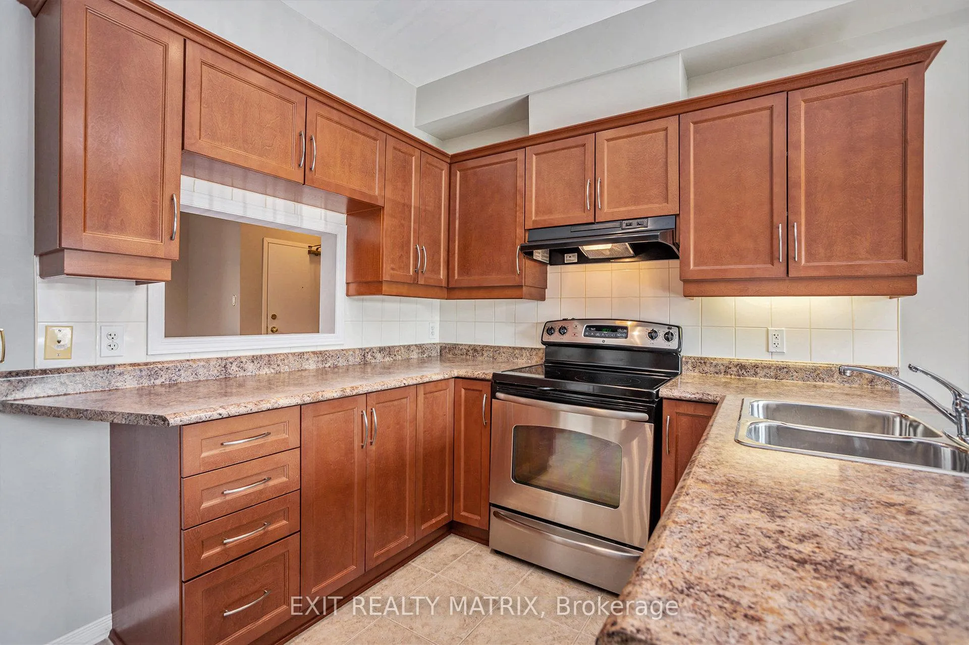 Photo 12 of Unit 4, 2086 Valin Street, Ottawa, Springridge/East Village — HOMEH