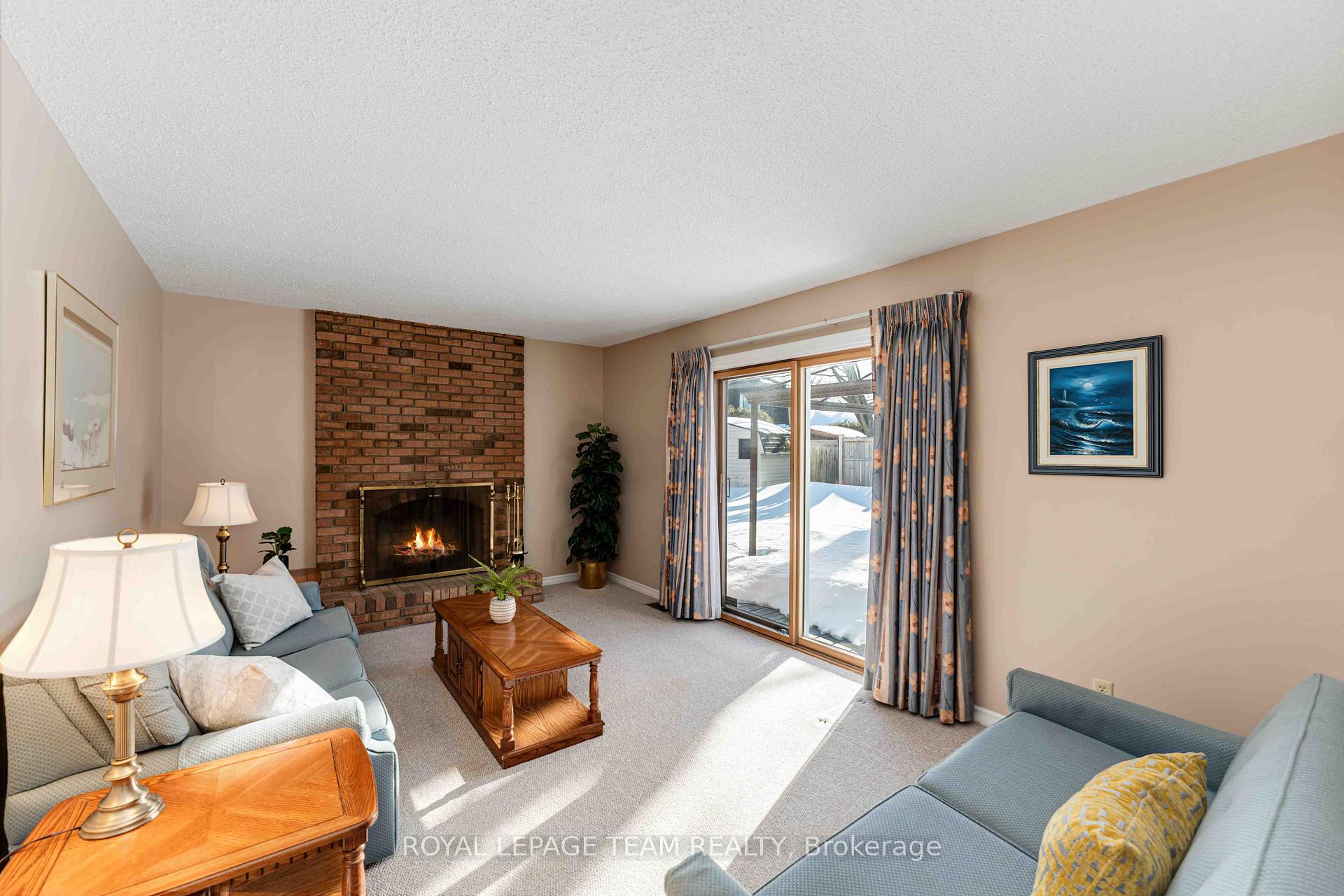 Photo 15 of 13 Fifeshire Crescent, Ottawa, Pineglen/Country Place — HOMEH