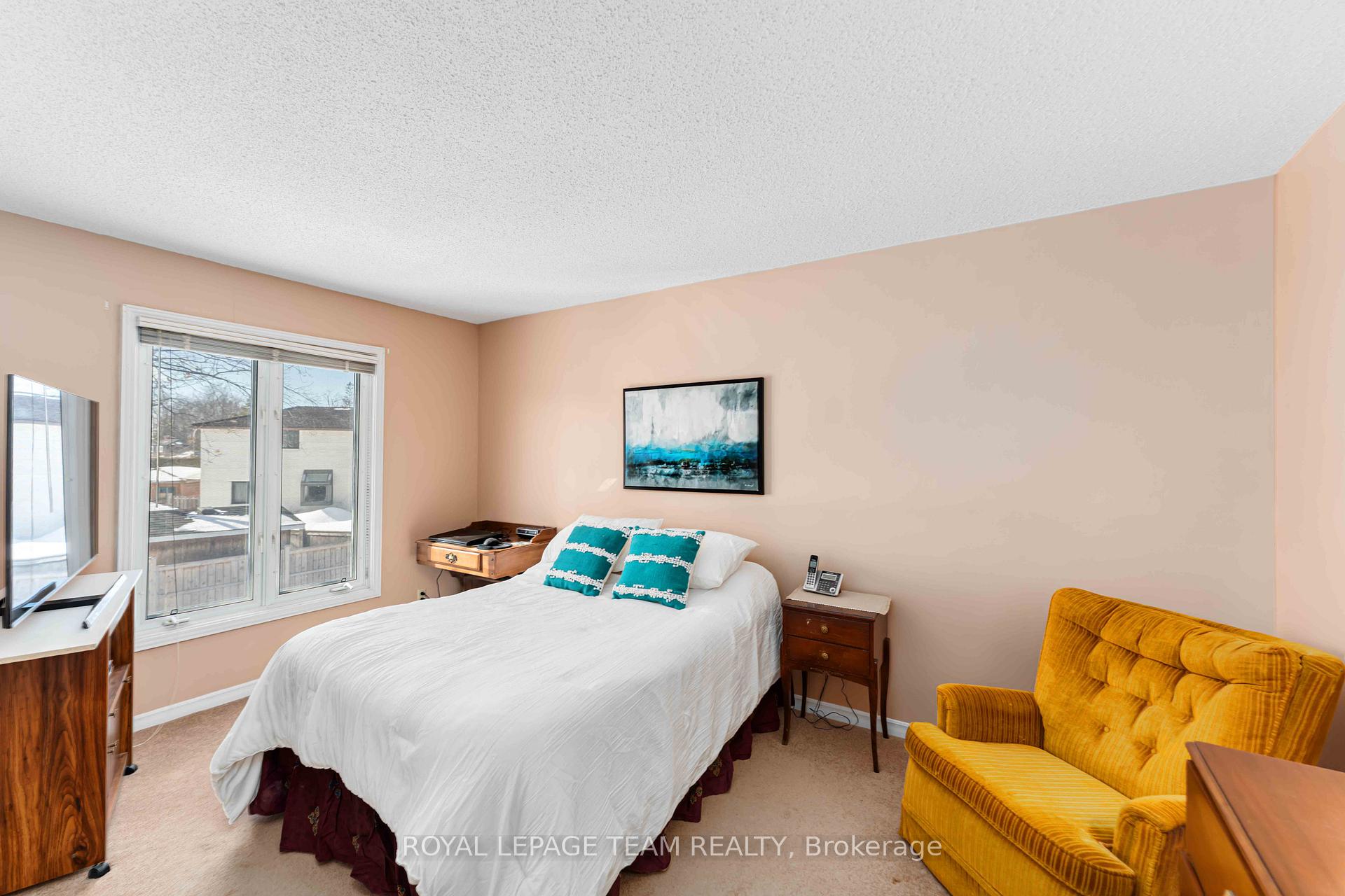 Photo 21 of 13 Fifeshire Crescent, Ottawa, Pineglen/Country Place — HOMEH