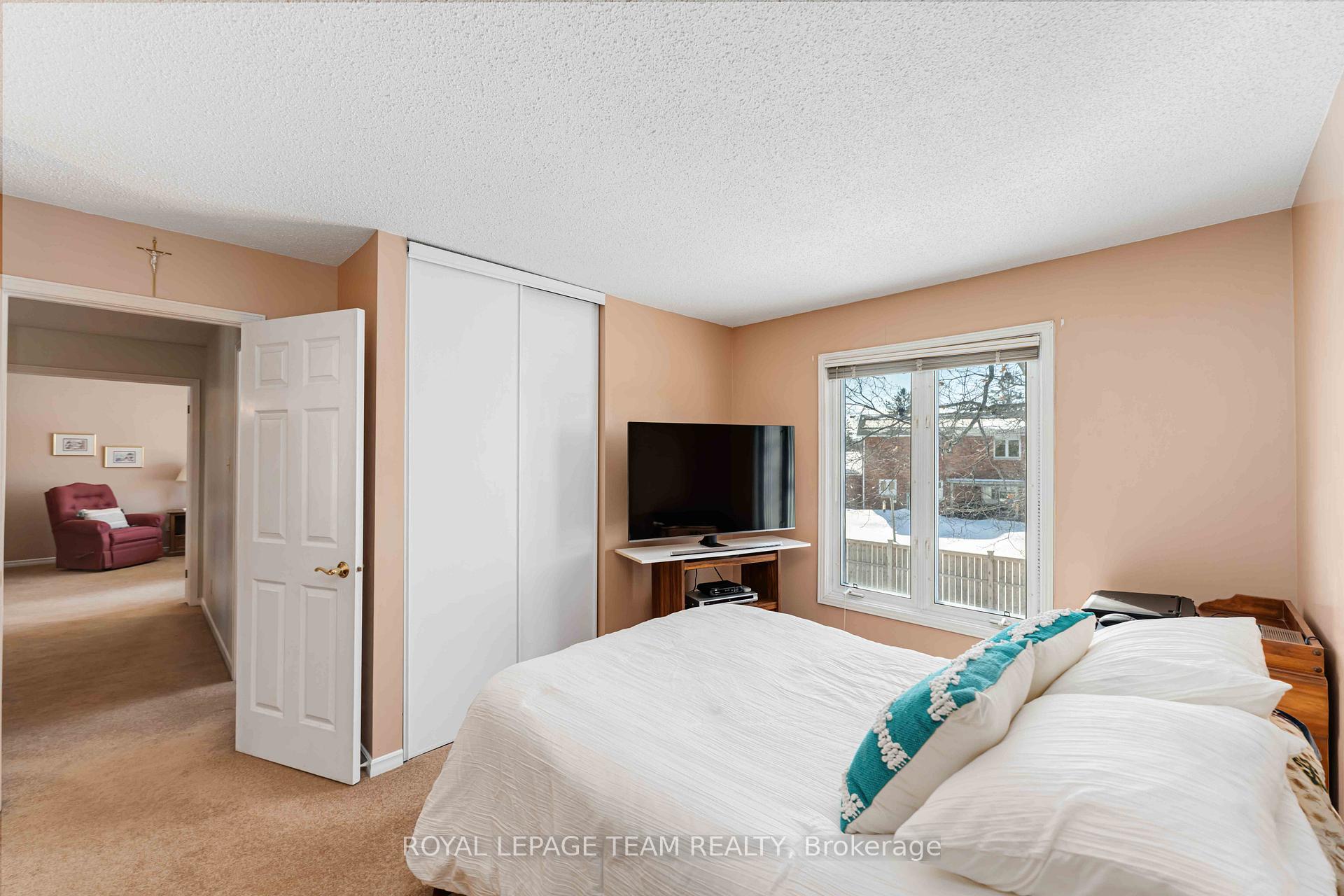 Photo 23 of 13 Fifeshire Crescent, Ottawa, Pineglen/Country Place — HOMEH