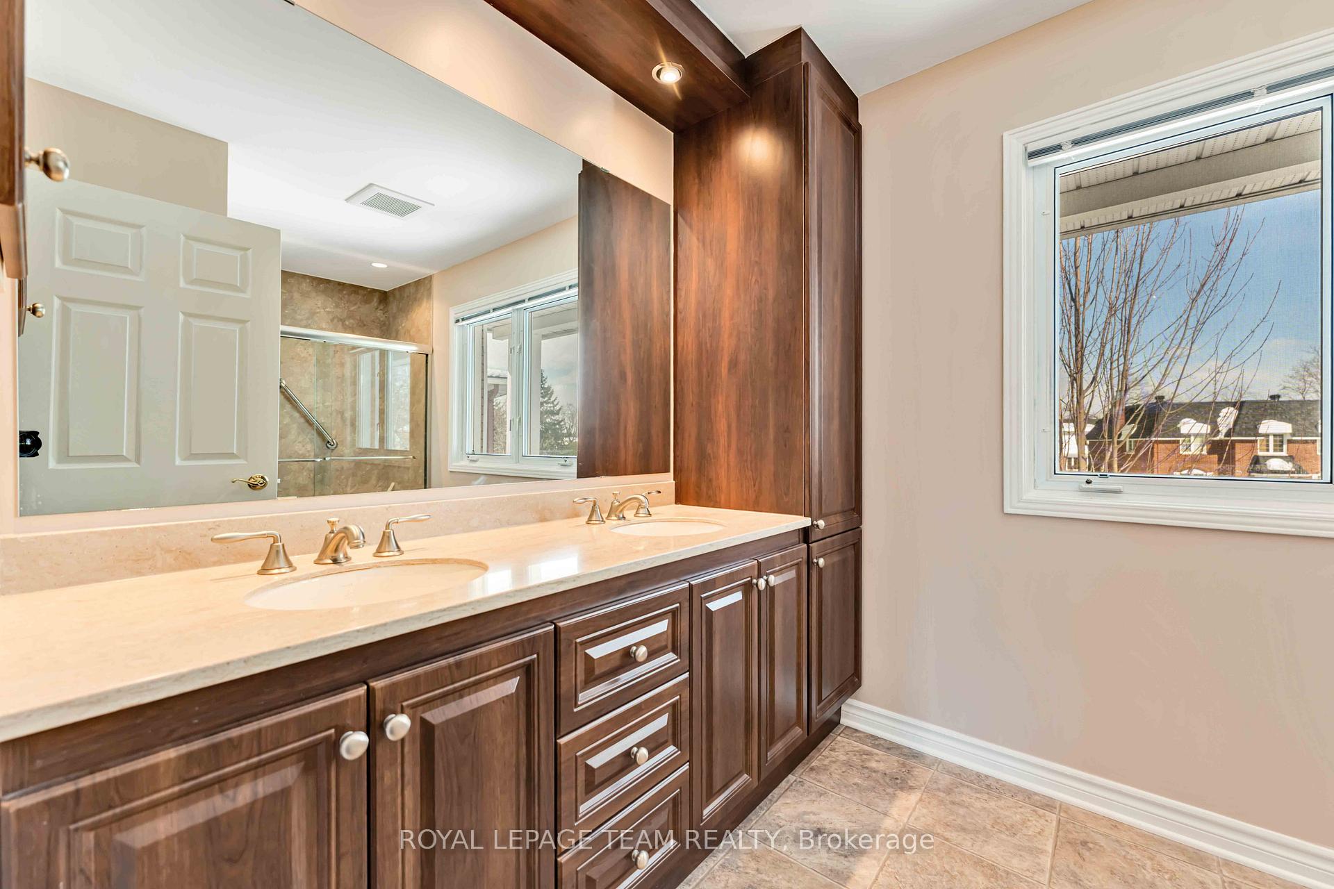 Photo 32 of 13 Fifeshire Crescent, Ottawa, Pineglen/Country Place — HOMEH