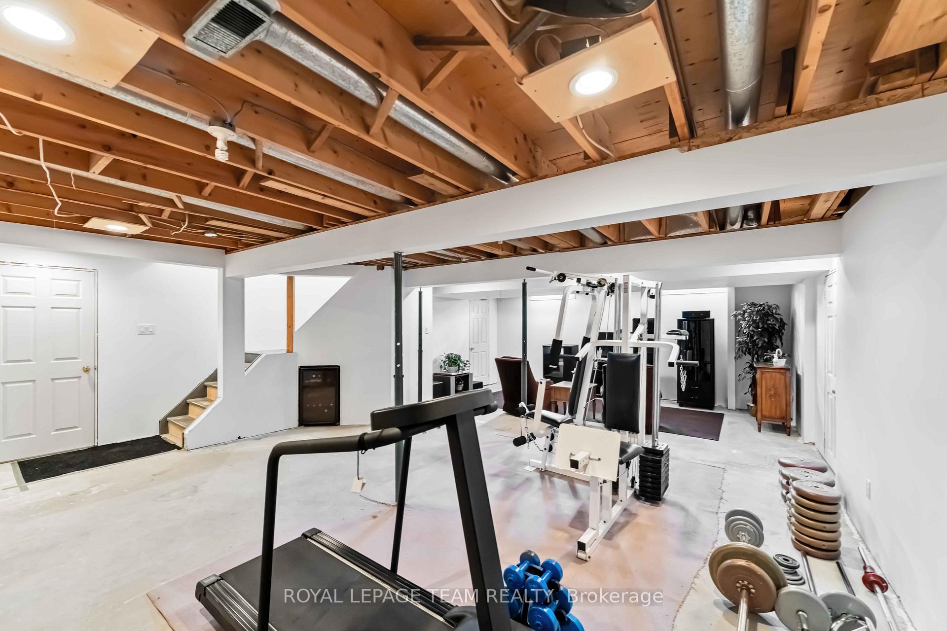 Photo 35 of 13 Fifeshire Crescent, Ottawa, Pineglen/Country Place — HOMEH