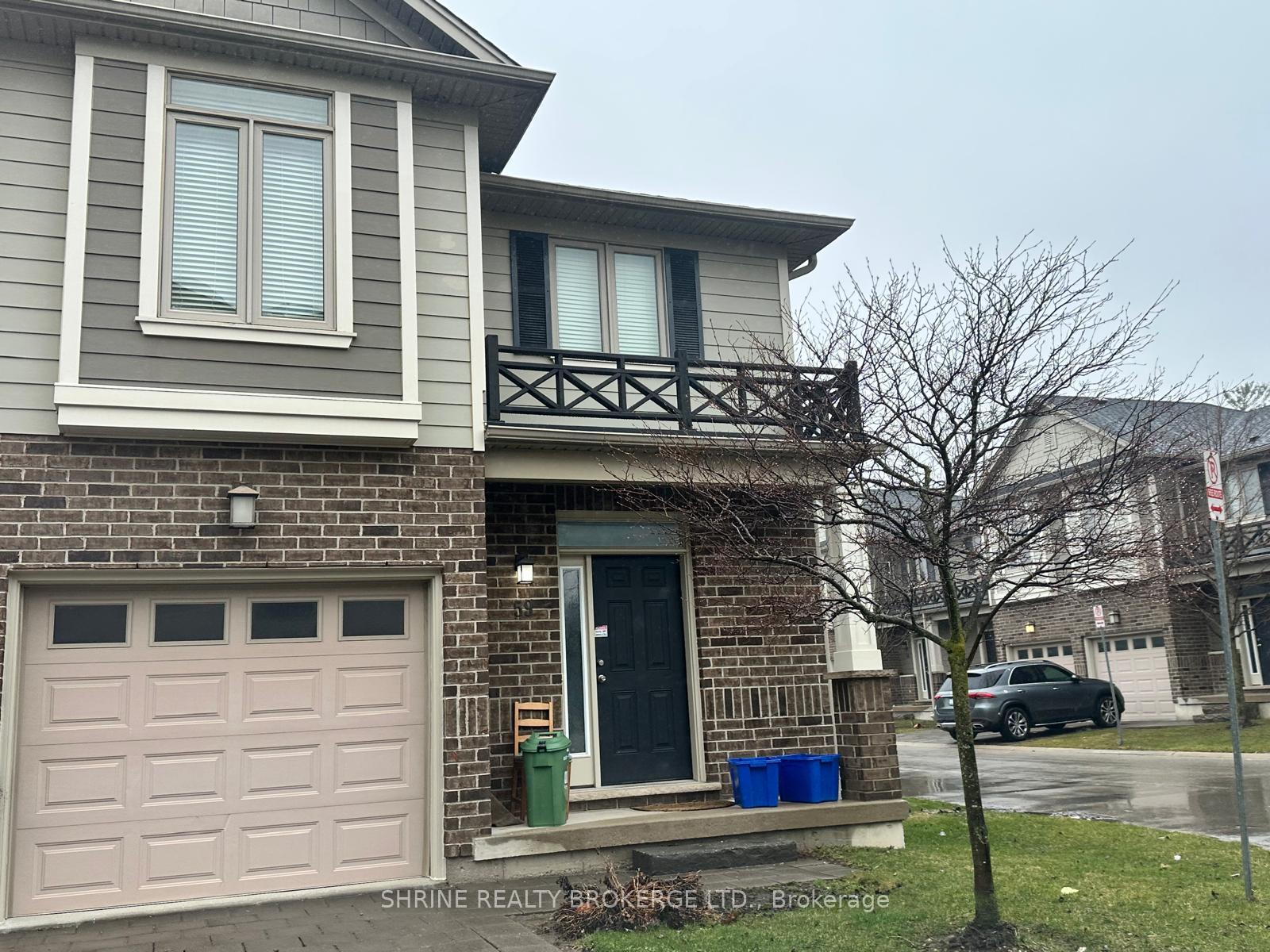 Front of Unit 59, 112 North Centre Road