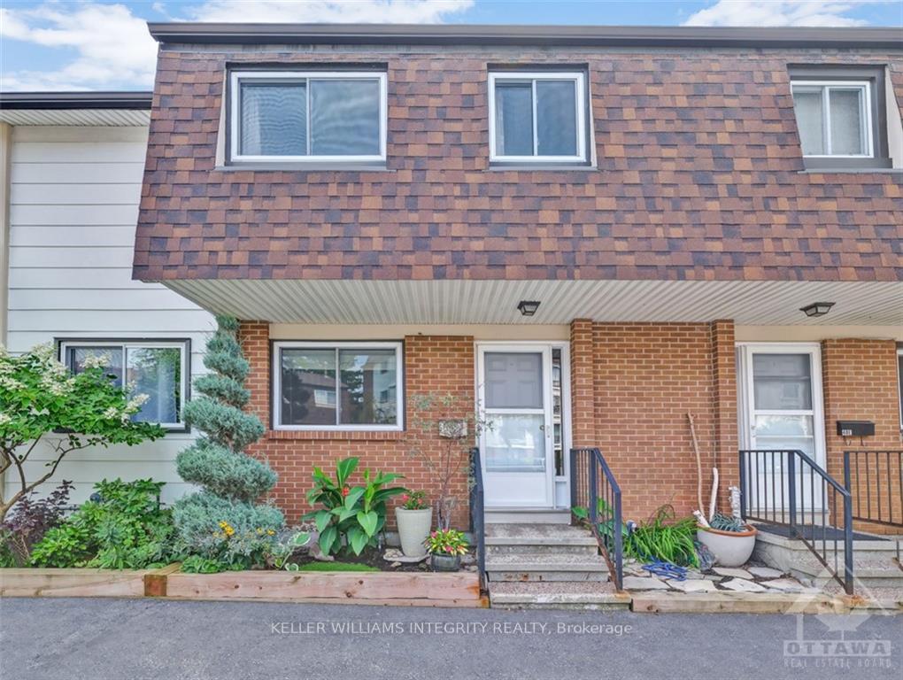 Front of Unit D, 48 Sumac Street