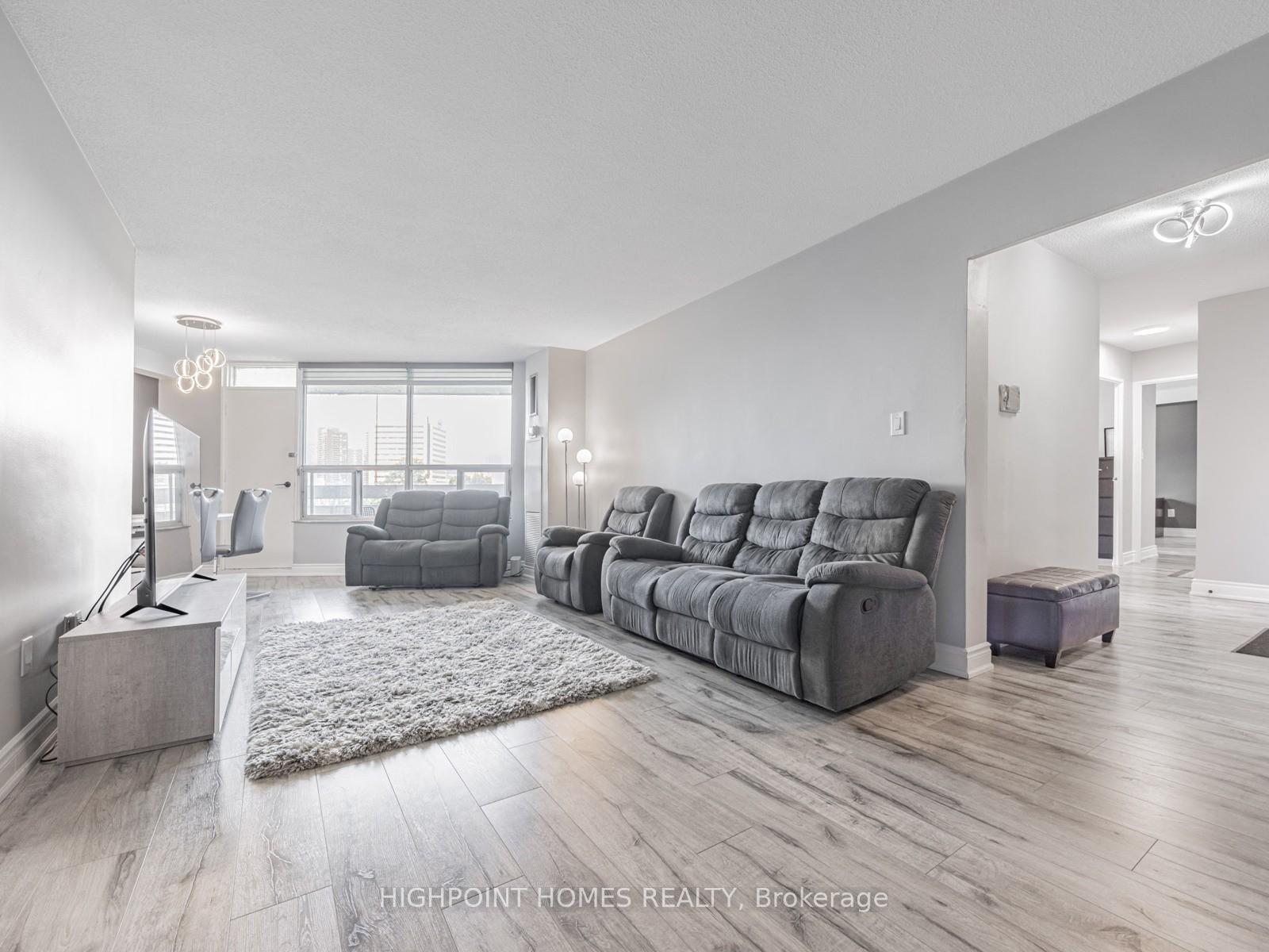 Photo 11 of Unit 919, 10 Edgecliff Golfway, Toronto, Flemingdon Park — HOMEH