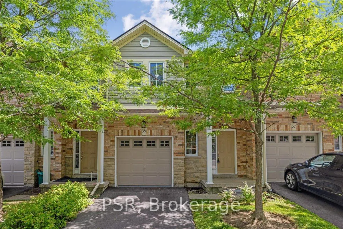 Photo 2 of Unit 38, 60 Cloverleaf Drive, Hamilton, Meadowlands — HOMEH