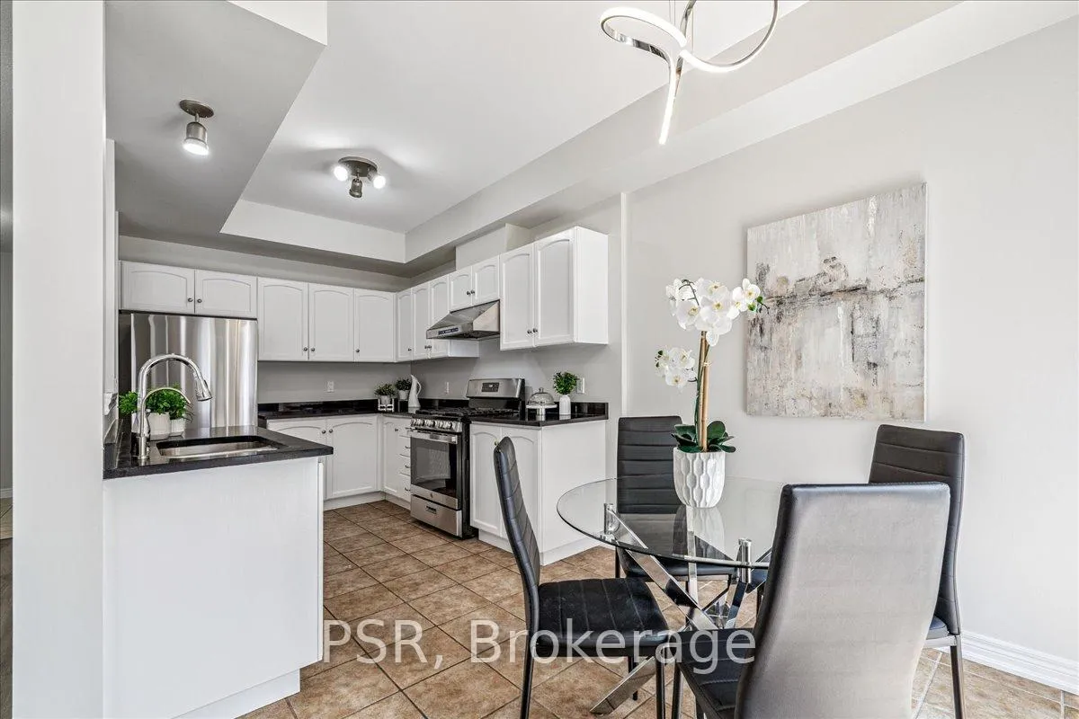Photo 13 of Unit 38, 60 Cloverleaf Drive, Hamilton, Meadowlands — HOMEH