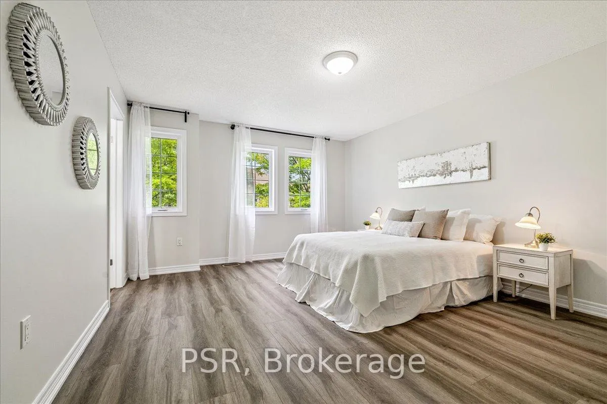 Photo 21 of Unit 38, 60 Cloverleaf Drive, Hamilton, Meadowlands — HOMEH