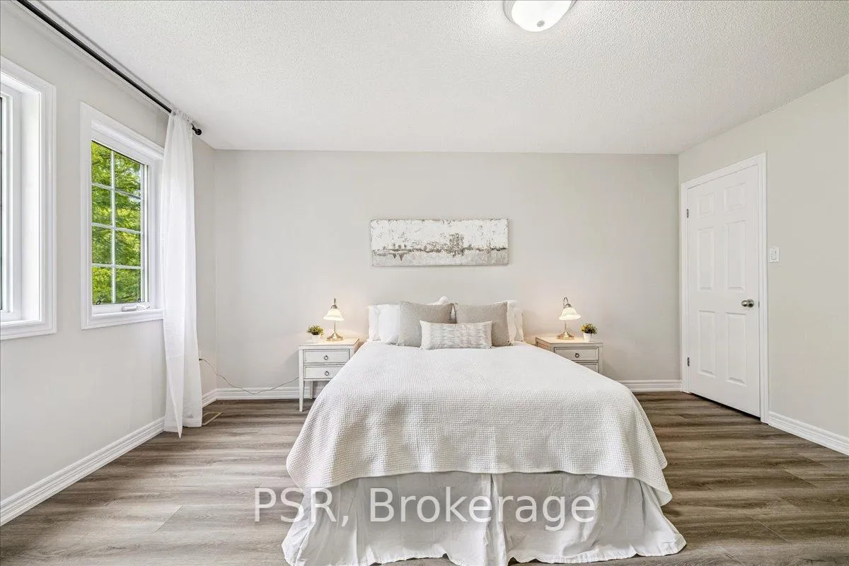 Photo 22 of Unit 38, 60 Cloverleaf Drive, Hamilton, Meadowlands — HOMEH