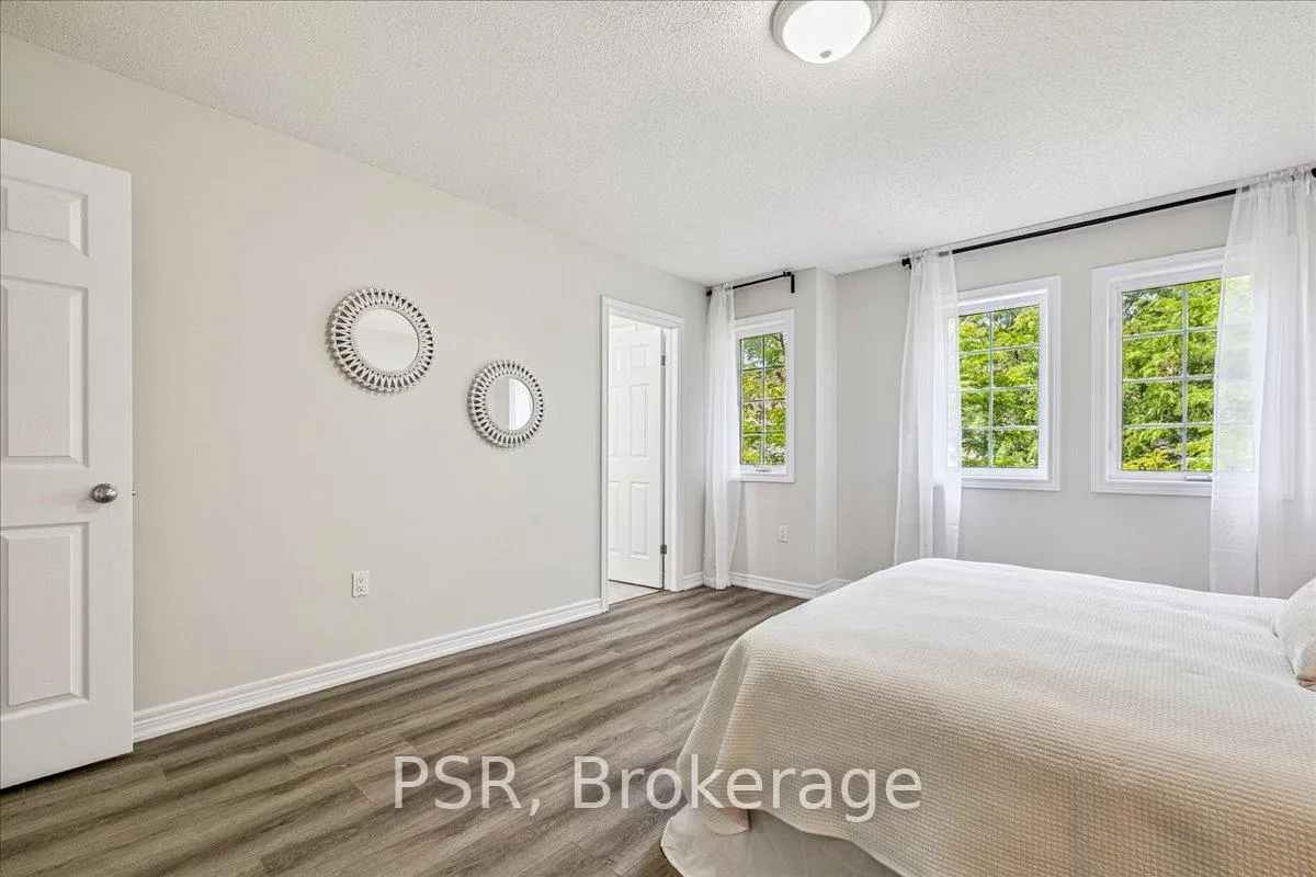 Photo 23 of Unit 38, 60 Cloverleaf Drive, Hamilton, Meadowlands — HOMEH