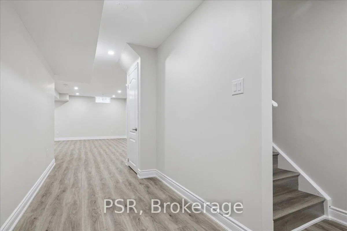 Photo 31 of Unit 38, 60 Cloverleaf Drive, Hamilton, Meadowlands — HOMEH