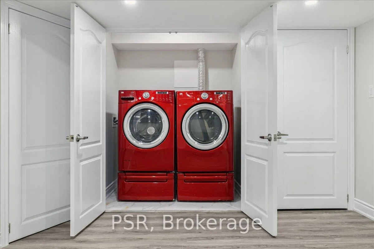 Photo 35 of Unit 38, 60 Cloverleaf Drive, Hamilton, Meadowlands — HOMEH