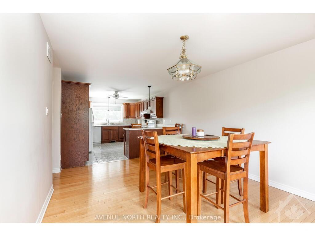 Photo 10 of 7 Riverbend Drive, Ramara, Rural Ramara — HOMEH