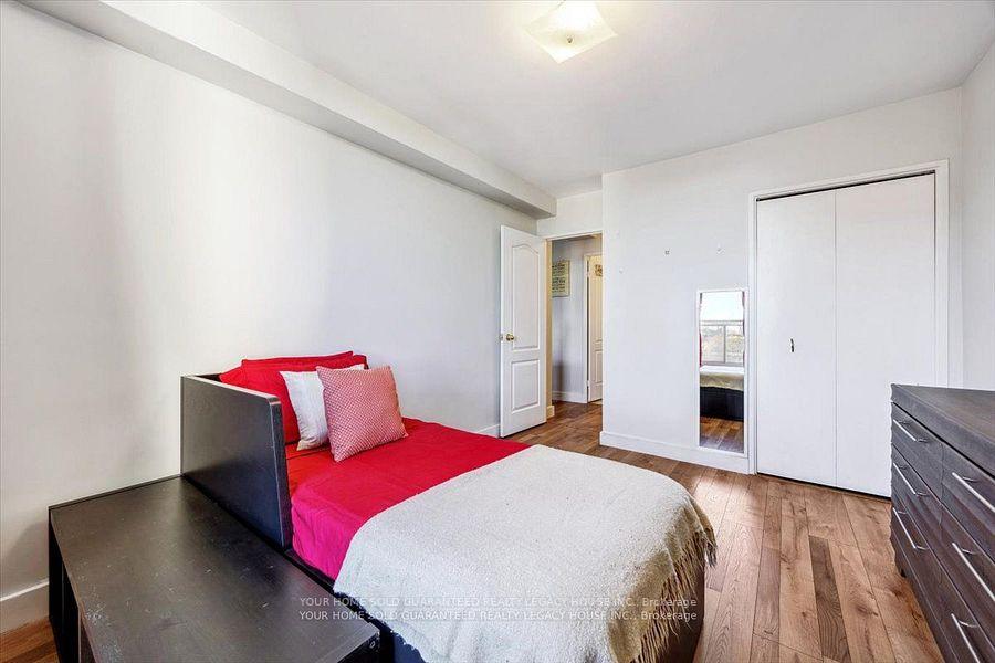 Photo 11 of Unit 607, 130 Neptune Drive, Toronto, Englemount-Lawrence — HOMEH