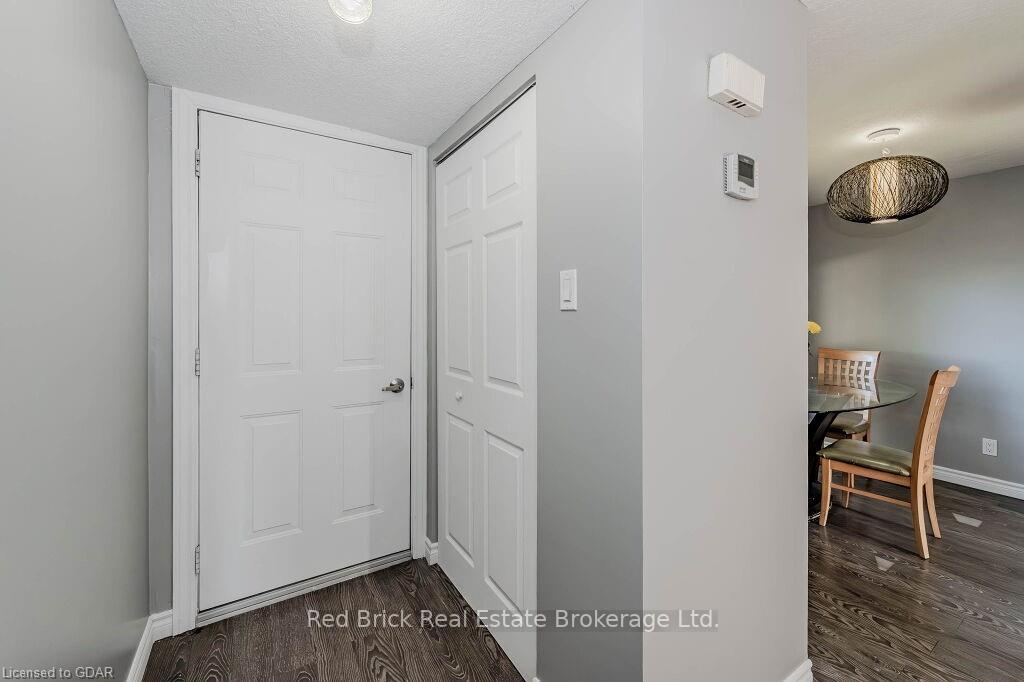 Photo 3 of Unit 73, 700 Paisley Road, Guelph, Willow West/Sugarbush/West Acres — HOMEH