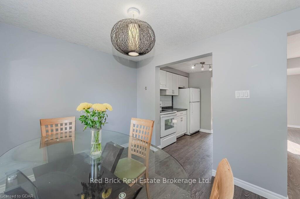 Photo 9 of Unit 73, 700 Paisley Road, Guelph, Willow West/Sugarbush/West Acres — HOMEH