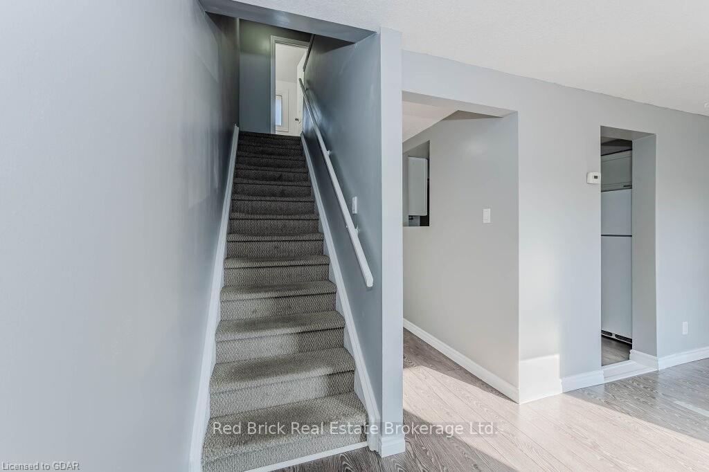 Photo 10 of Unit 73, 700 Paisley Road, Guelph, Willow West/Sugarbush/West Acres — HOMEH