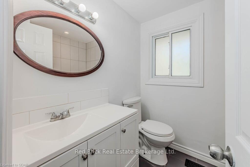 Photo 14 of Unit 73, 700 Paisley Road, Guelph, Willow West/Sugarbush/West Acres — HOMEH