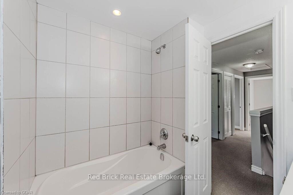 Photo 16 of Unit 73, 700 Paisley Road, Guelph, Willow West/Sugarbush/West Acres — HOMEH