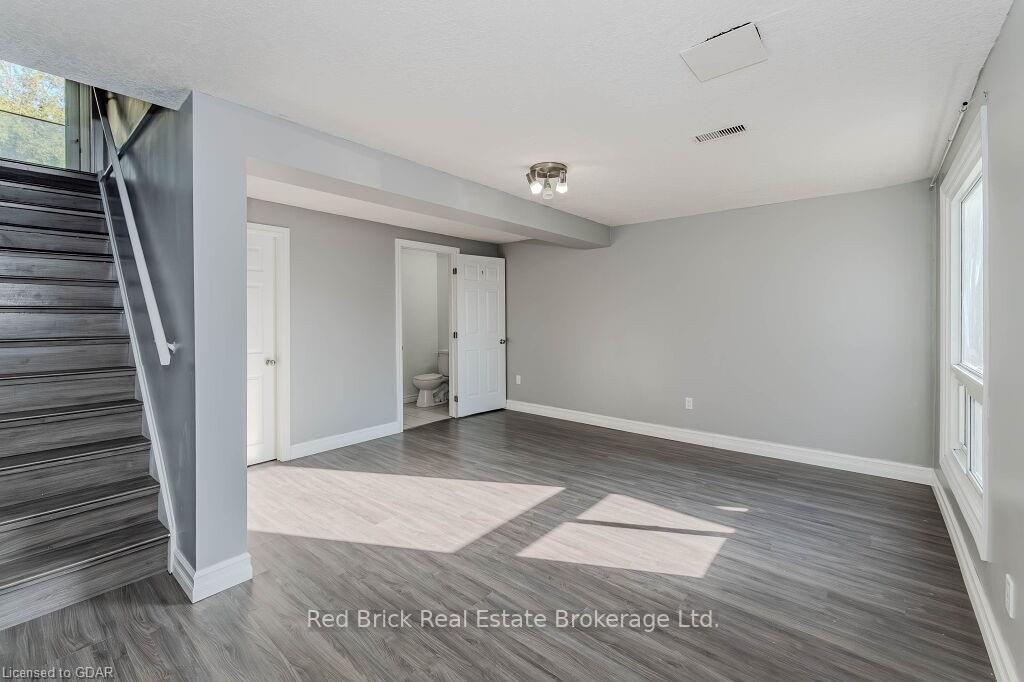 Photo 19 of Unit 73, 700 Paisley Road, Guelph, Willow West/Sugarbush/West Acres — HOMEH