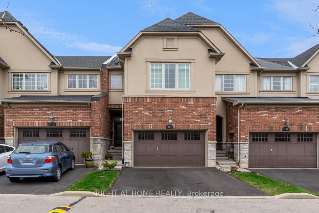 Photo 1 of Unit 127, 127 Oakhaven Place, Hamilton, Meadowlands — HOMEH